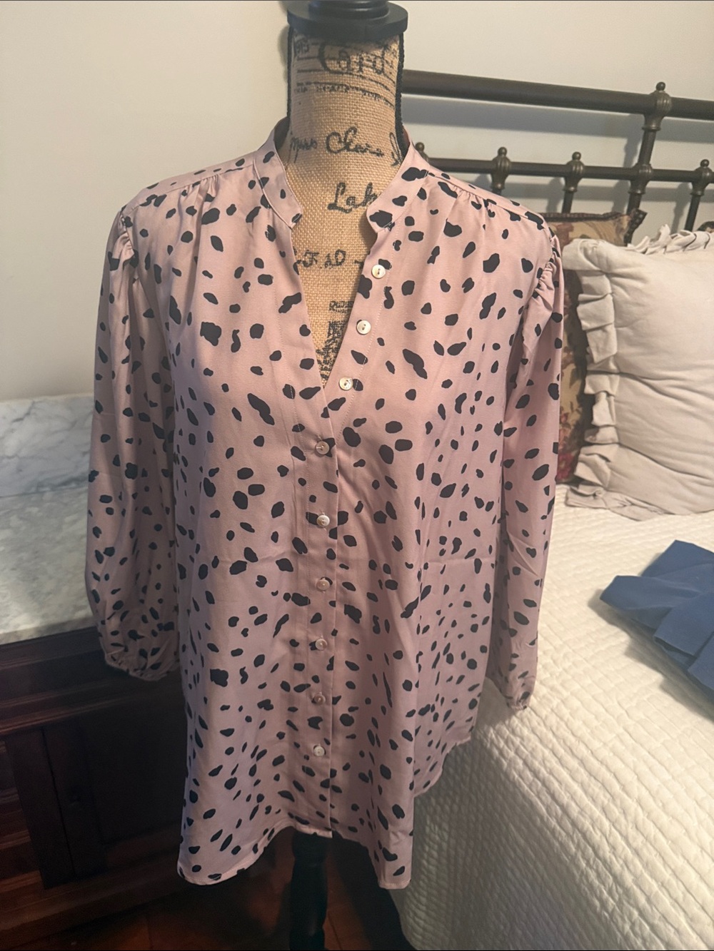 Women's Blush Pink Spot-Print Button Front Blouse